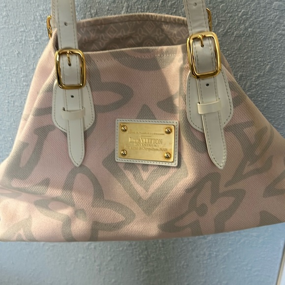 Louis Vuitton Tahitienne Collection - Picture 9 of 9